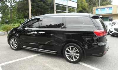 Kia Canival · 2019 год