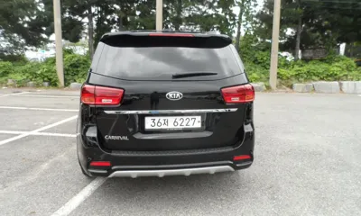 Kia Canival 2019, 132764 км, за 9852.86 USD