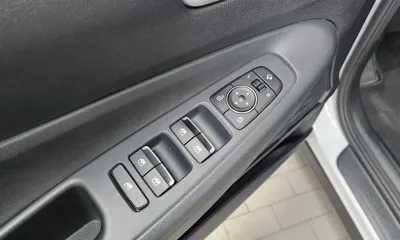 Hyundai Santafe 2021, 66437 км, за 14630.51 USD - фото 20