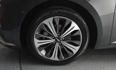 Kia K8 2023, 37930 км, за 20977.21 USD