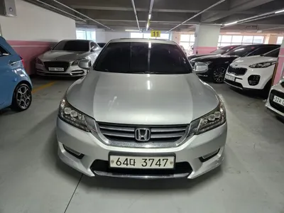 Honda Accord · 2013 год
