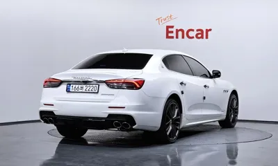 Maserati Quattroporte 2018, 51120 км, за 27349.08 USD