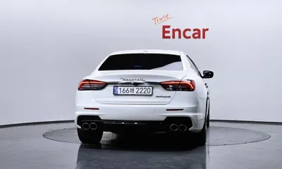 Maserati Quattroporte 2018, 51120 км, за 27349.08 USD