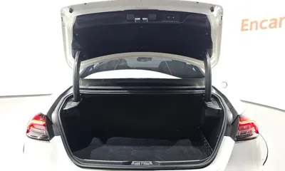 Maserati Quattroporte 2018, 51120 км, за 27349.08 USD - фото 20