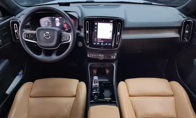 Volvo XC40 2020, 97720 км, за 16355.75 USD - фото 7
