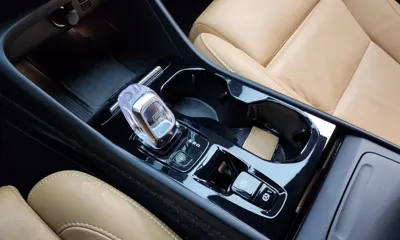 Volvo XC40 2020, 97720 км, за 16355.75 USD - фото 9