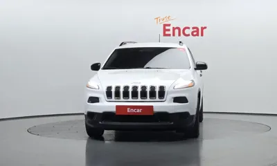 Jeep Cherokee 2016, 147049 км, за 4957.7 USD