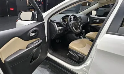 Jeep Cherokee 2016, 147049 км, за 4923.2 USD - фото 11