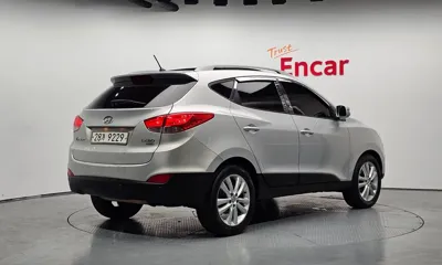 Hyundai Tucson 2011, 296168 км, за 2730.29 USD