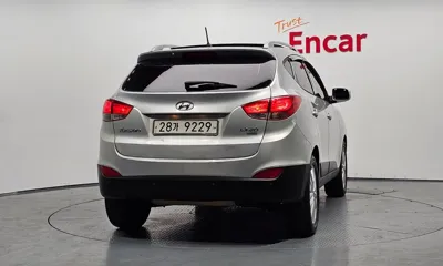 Hyundai Tucson 2011, 296168 км, за 2730.29 USD