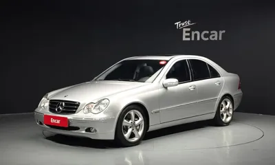 Mercedes-Benz C-Class · 2004 год