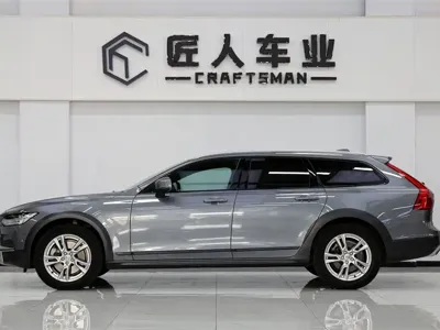 Volvo V90 2017, 77000 км, за 20296.45 USD