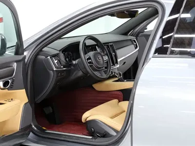 Volvo V90 2017, 77000 км, за 20296.45 USD