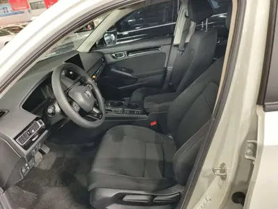 Honda Civic 2023, 19400 км, за 11905.28 USD - фото 8