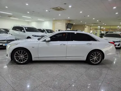 Cadillac CT6 2017, 137276 км, за 7930.83 USD