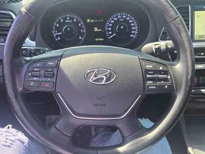 Hyundai Aslan 2015, 222000 км, за 3807.27 USD - фото 12