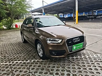 Audi Q3 2014, 111400 км, за 5105.85 USD