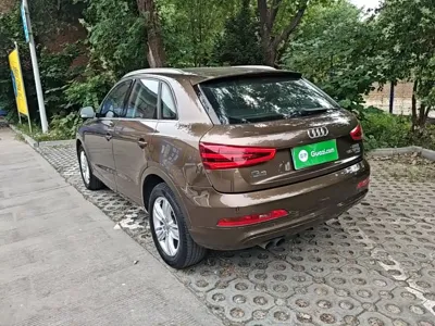 Audi Q3 2014, 111400 км, за 5105.85 USD