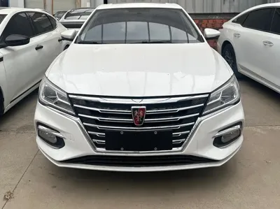 Roewe i5 2020, 40000 км, за 3899.28 USD