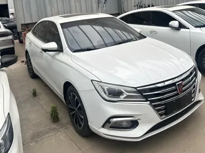 Roewe i5 2020, 40000 км, за 3899.28 USD