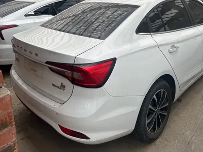 Roewe i5 2020, 40000 км, за 3899.28 USD