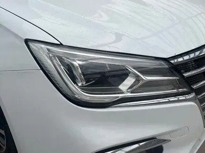 Roewe i5 2020, 40000 км, за 3899.28 USD - фото 6