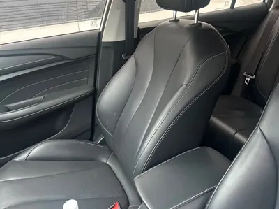 Roewe i5 2020, 40000 км, за 3899.28 USD - фото 13