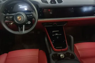 Porsche Cayenne 2024, 100 км, за 125067 USD - фото 17