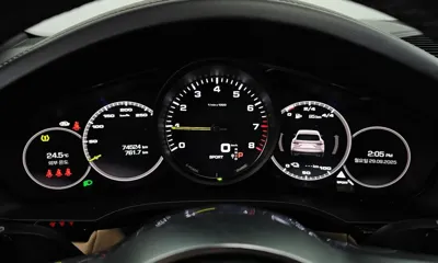 Porsche Cayenne 2021, 74524 км, за 60586.35 USD - фото 8