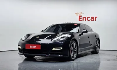 Porsche Panamera · 2011 год