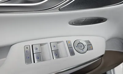 Genesis GV70 2025, 23343 км, за 39992.1 USD - фото 27
