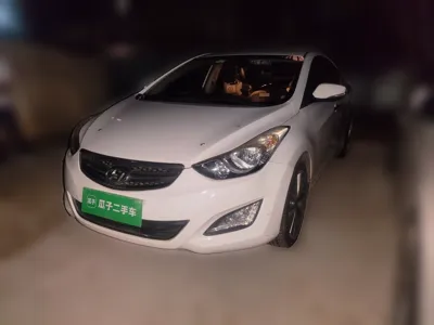 Hyundai Elantra (5th Generation · 2015 год