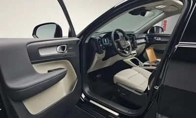Volvo XC40 2025, 35661 км, за 25721.16 USD - фото 10