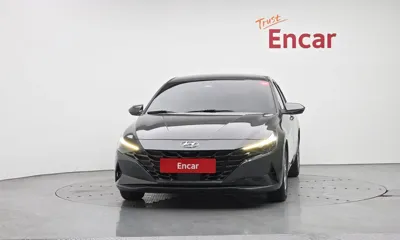 Hyundai Avante 2022, 132928 км, за 8143.33 USD