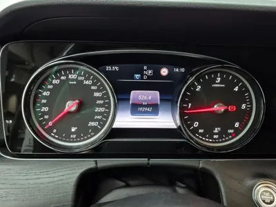 Mercedes-Benz E-Class 2017, 192942 км, за 10502.82 USD - фото 7