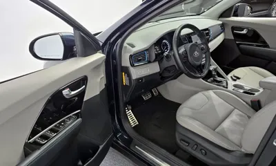 Kia Niro 2017, 125473 км, за 8210.72 USD - фото 10