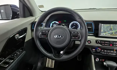 Kia Niro 2017, 125473 км, за 8210.72 USD - фото 13