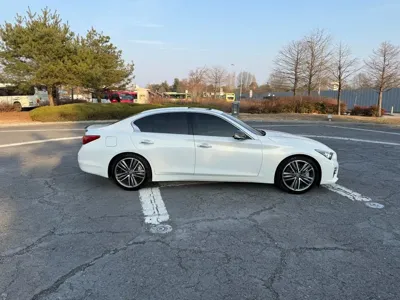 Infiniti Q50 2015, 182482 км, за 5483.98 USD