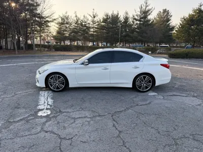 Infiniti Q50 2015, 182482 км, за 5483.98 USD