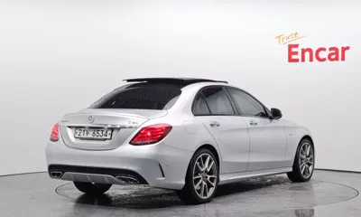 Mercedes-Benz C-Class 2018, 131674 км, за 14763.03 USD