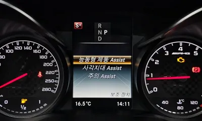 Mercedes-Benz C-Class 2018, 131674 км, за 14644.78 USD - фото 16