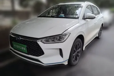 BYD e2 · 2020 год