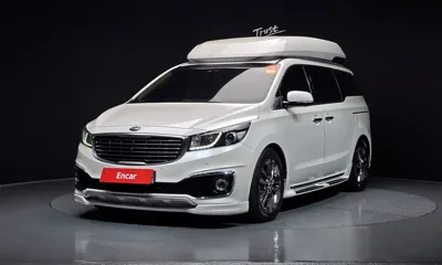 Kia Canival · 2018 год