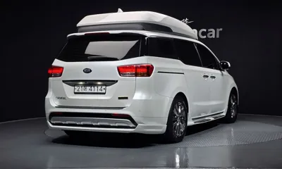 Kia Canival 2018, 96748 км, за 14385.18 USD