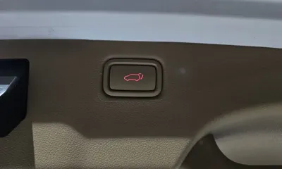 Kia Canival 2018, 96748 км, за 14385.18 USD - фото 20