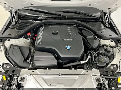 BMW 3-Series 2024, 13377 км, за 27102.08 USD - фото 6