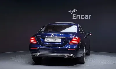 Mercedes-Benz E-Class 2019, 27182 км, за 18103.73 USD