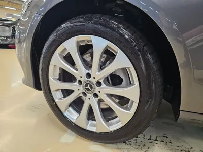Mercedes-Benz E-Class 2019, 87000 км, за 16148.98 USD