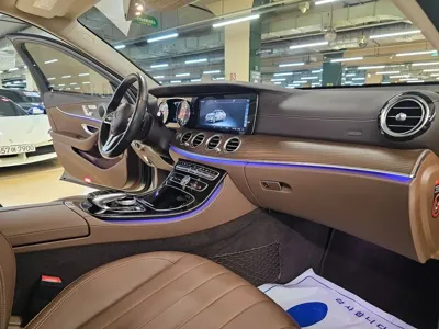 Mercedes-Benz E-Class 2019, 87000 км, за 16148.98 USD - фото 9