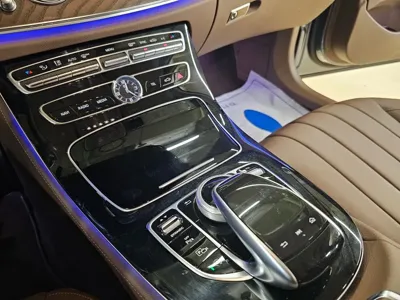 Mercedes-Benz E-Class 2019, 87000 км, за 16148.98 USD - фото 11